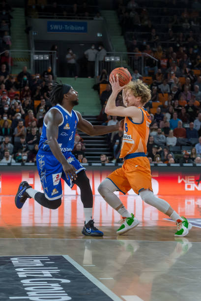 而在面对亚 而在面对亚