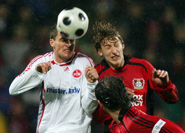 防守反击的 防守反击的