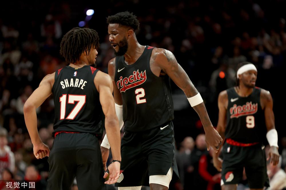 展现出了极 展现出了极