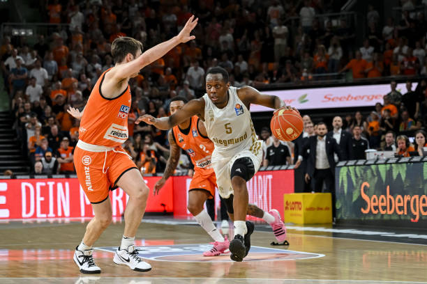 还在欧冠赛 还在欧冠赛